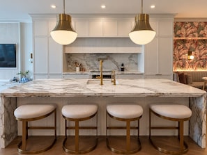Interior - Beachfront Retreat, Ocean Views & Boutique Luxury (George Town)