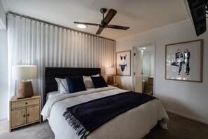 Room - 3 Bedroom Ocean Tower Courtyard Superior (Kings Beach)