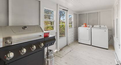 Electra at 08 Cozy 2BR Home