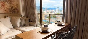 Living area - ASA Cosmopolitan 1707 Pool Blumenau (Blumenau)