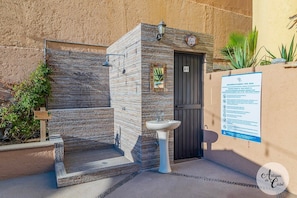 Shower and Bathroom by the pool - Comfort Studio Chiquita - Mexican Paradise (Cabo San Lucas)