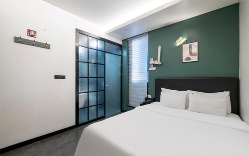 MUSE HOTEL