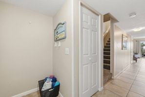 Beach towels, and chairs provided - Golden Coast | Amazing Ocean Views | 2 pools (St. Augustine Beach)