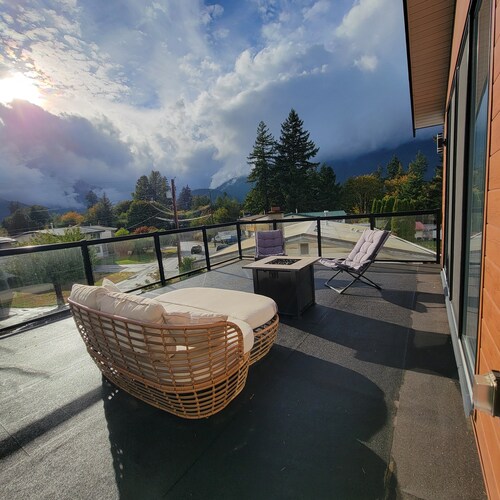 Nature's Lodge on the River