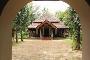 Bahagian luar