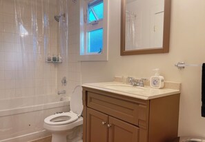Bathroom - Mali View Home in Salt Spring 
A block from ocean (Salt Spring Island)
