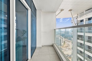 Property grounds - Bloomfields 1BR in Opalz by Danube (Dubai)