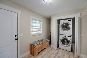 Laundry Area | Main Level - Fully Remodeled Home, 7 Mi to Roaring River! (Cassville)
