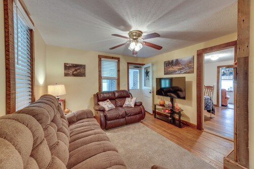 Rural WV Escape w/ Hilltop Mountain Views