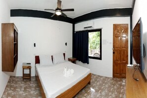 Room - Jalyns Resort (Puerto Galera)