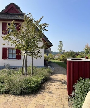Untagged - Thatched house "Lütt Seeadler" (Zierow)