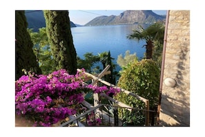 Untagged - Casa Labhardt, 2nd floor (Lugano Castagnola)