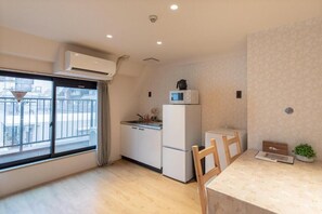 Private kitchen - The classic NAGAHORI (Chuo Ward)