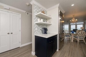 Kitchen - #102 Blue Surf Luxury 2/2 Oceanfront Condo Traffic Free Beach (Daytona Beach Shores)