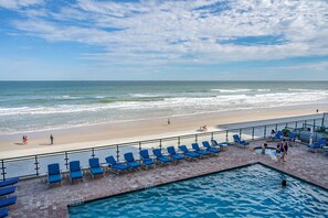 Oceanfront Pool - Spacious Oversized Balcony on 2nd Floor - Great Ocean Views (Daytona Beach Shores)