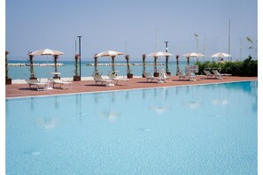 Holiday Home Swimming Pool - Superior holiday apartment with veranda (PORTO SANT'ELPIDIO)