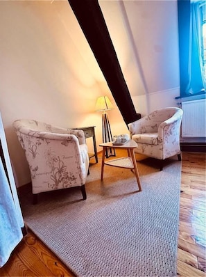 Living area - La Maison du Chat Perché  (INGERSHEIM)