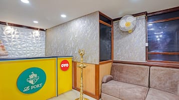 Khu sảnh
