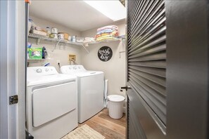 Laundry Room - #3303 Towers @ Ponce Inlet 3/3 Oceanfront condo Traffic Free Beach (Ponce Inlet)