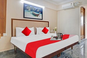 Room - Hotel O Poptavern Premium (Trivandrum)