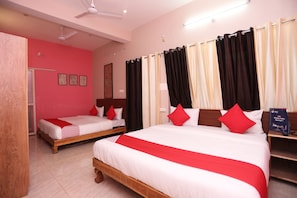 Room - Collection-O Sara Grand Near Ram (Lucknow)