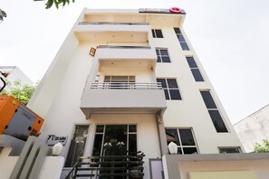 Exterior - Hotel O Kiara Inn (Lucknow)