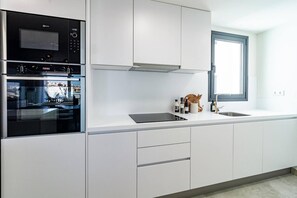 Interior - INf32L- Modern city apartment, families only (Estepona)