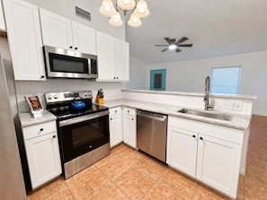 Private kitchen - Enjoyable 2-bedroom house with AC in lovely Orlando (Orlando)