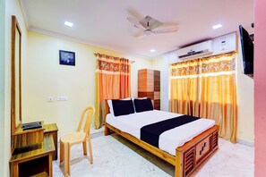 Room - Hotel O Velan Stays (Chennai)