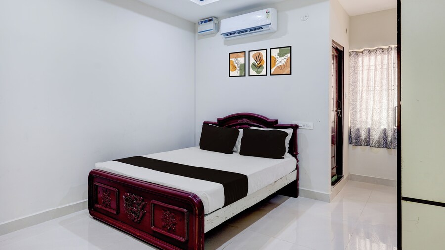 Hotel O Eswar Grand Palace Perungudi