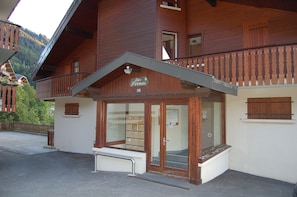 Exterior detail - Vrbo Property (Châtel)