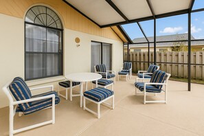 Terrace/patio - Indian Wells 3BR Home w/ Pool 10 min to Disney (Kissimmee)