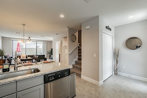 Interior - 3BR Terra Esmeralda Townhome, Free BBQ (Kissimmee)