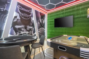 Spielezimmer