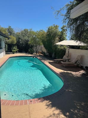 Pool - Prime Location! 3 BR w/Heated Pool. Walk to Dining,Shops and more! (Scottsdale)
