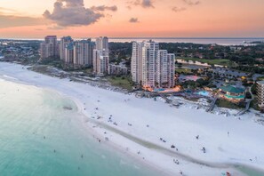 Sandestin - ☀️Bay Views | Close to Beach | Golf Cart (LSV) | Harbour Pointe 806☀️ (Miramar Beach)