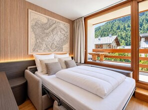 Room - Vrbo Property (Chamonix-Mont-Blanc)