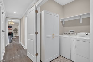 Enjoy the convenience of a bathroom connected to the bedroom, with a double vanity and room to get ready comfortably. - Renovated Home 3BA Near French Quarter & Superdome (New Orleans)