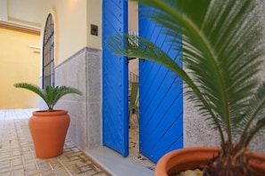 Exterior detail - Stylish Mediterranean Duplex Near the Beach (Torremolinos)