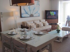 Dining - 2-bedroom Suite at the Grand Bliss in Nuevo Vallarta with kitchen and living (Nuevo Nayarit)