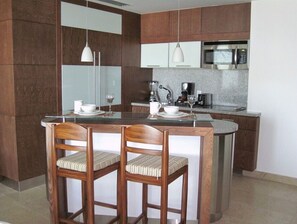 Private kitchen - 2-bedroom Suite at the Grand Bliss in Nuevo Vallarta with kitchen and living (Nuevo Nayarit)