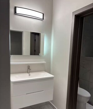 Bathroom - San Carlos Villa de Lobos - Pool•BBQ•Sleeps 14 (Villa Bemela)
