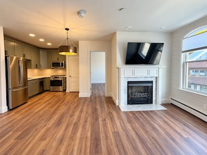Private kitchen - NEW LISTING! Freshly Remodeled 2BR Condo with AC // Best Location (Telluride)