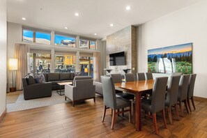Dining - Grand CO ski-in/out 3 BR Slopeside Luxury Resort - base of Peak 8 Dec. 12-19 '26 (Breckenridge)