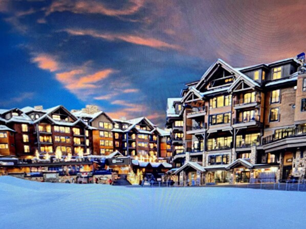 Exterior - Grand CO ski-in/out 3 BR Slopeside Luxury Resort - base of Peak 8 Dec. 12-19 '26 (Breckenridge)