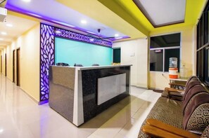 Lobby - Hotel Y2 Grand  (Vijayawada)