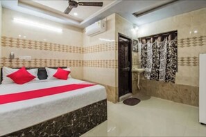 Room - Hotel Y2 Grand  (Vijayawada)