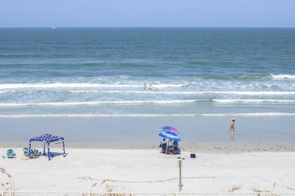 Traffic Free Beach - East Wind #3030 Oceanfront Traffic Free Beach 2/2 (Ponce Inlet)