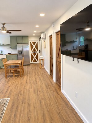 Dining - Waterfront Farm Cottage w/ Private Trails, Animals & Fishing <1 hr from ATL (Monticello)
