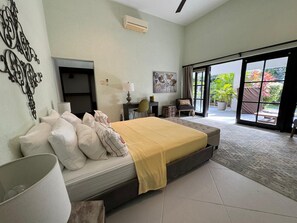 Room - Stunning Unique Luxury Villa w/ Ocean Views in Bequia (Bequia)